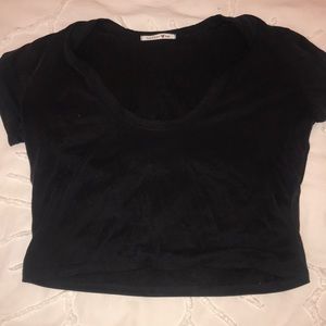 Cropped black t shirt